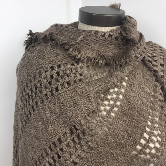 ⭐️Target wrap around SCARF - Picture 2 of 6